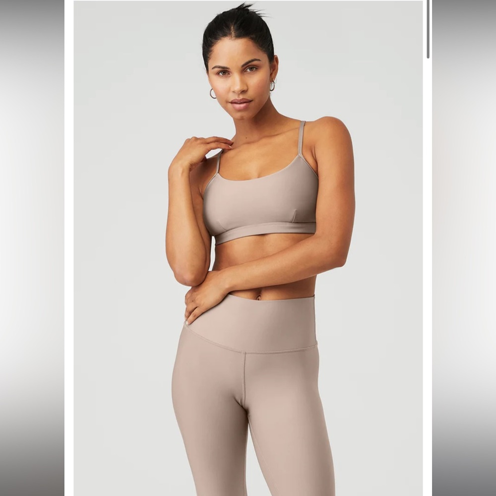 Alo Airlift Intrigue Sports Bra in Taupe
